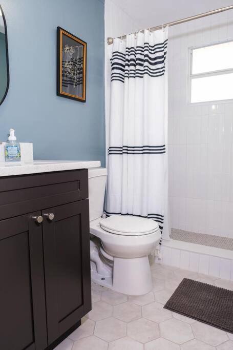 House Near Tampa Zoo And Busch Gardens, Free High Speed Wifi Villa Bagian luar foto