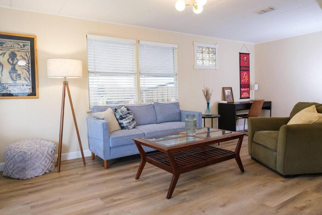 House Near Tampa Zoo And Busch Gardens, Free High Speed Wifi Villa Bagian luar foto